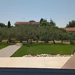 Altomare فيلة أوماغ